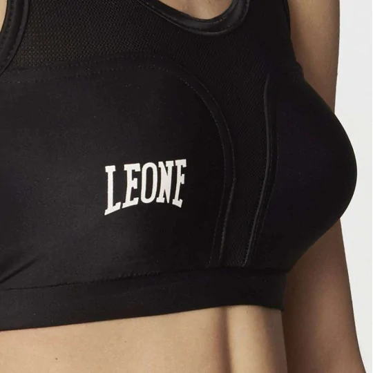 Paraseni Leone protezione Donna
