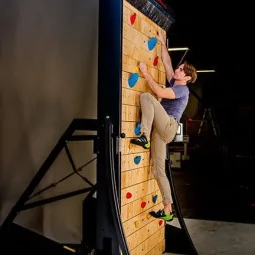 Parete d'arrampicata Treadwall Max 6
