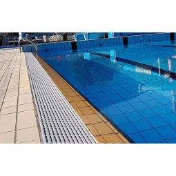 Griglie a canaletta per piscine