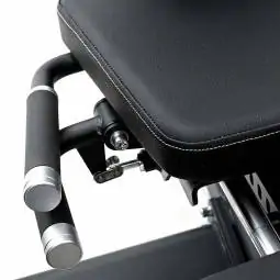 Leg Extension - Weight Stack 90 kg - Serie 550 - Diamond