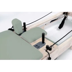 Liveness Reformer in legno di quercia naturale pieghevole Green Tea PTX-3000G