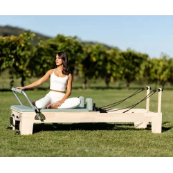 Reformer in legno di quercia naturale colore Green Tea Liveness - PTX-5000G