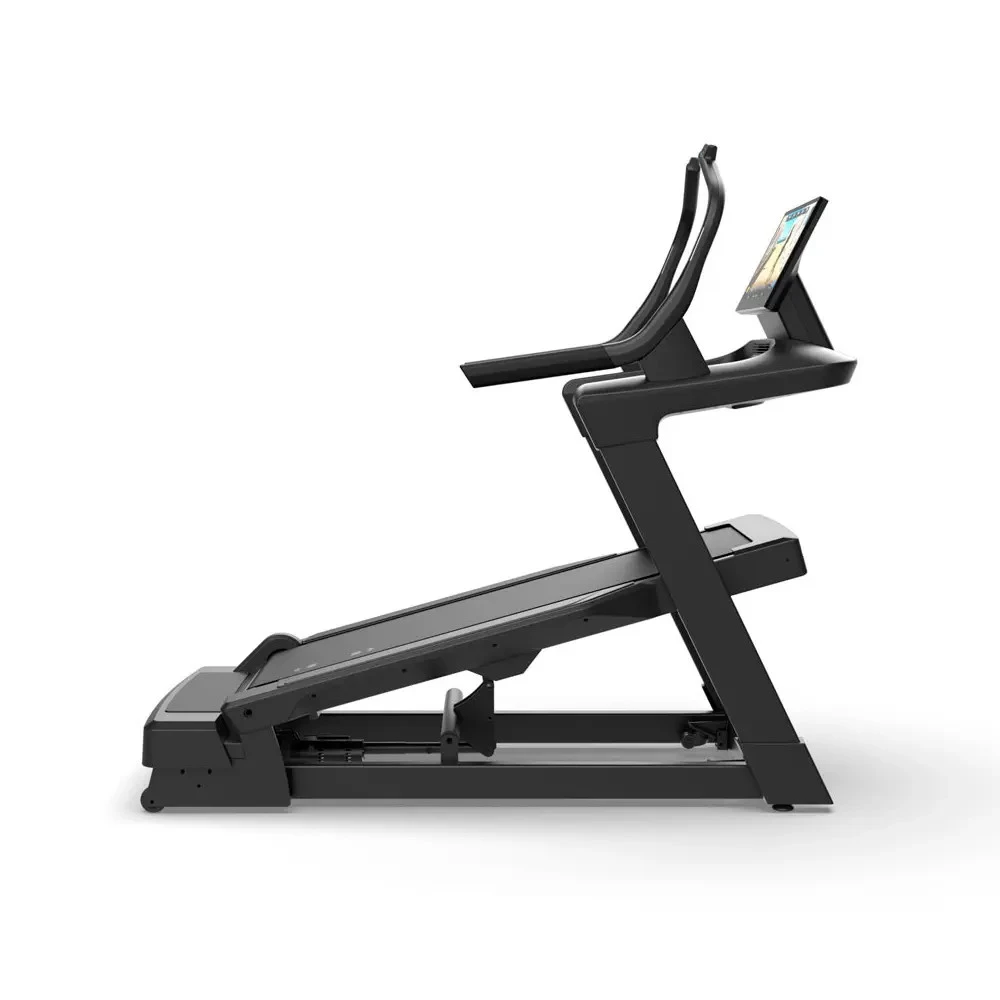 Tapis Roulant Inclinato Freemotion i24 INCLINE TRAINER