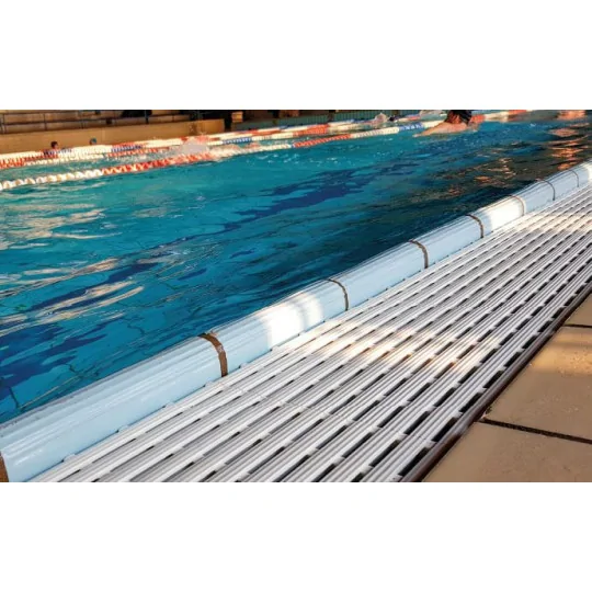 Griglie a canaletta per piscine